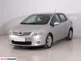 Toyota Auris 2011 1.4 88 KM