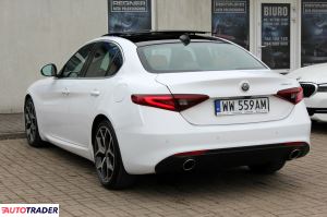 Alfa Romeo Giulia 2021 2.0 280 KM Alfa Romeo Giulia 2021 2.0 280 KM