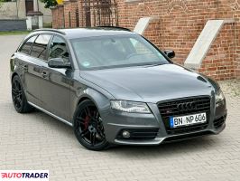 Audi A4 2010 2.7 190 KM