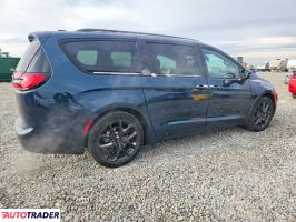 Chrysler Pacifica 2024 3