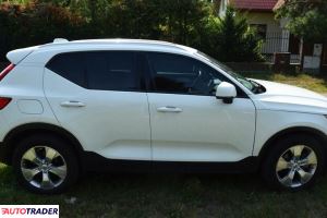 Volvo XC40 2020 2.0 247 KM