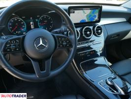 Mercedes C-klasa 2019 2.0 194 KM