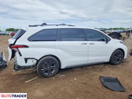 Toyota Sienna 2024 2