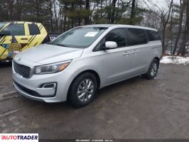 Kia Sedona 2021 3
