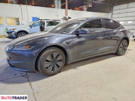 Tesla Model 3 2025