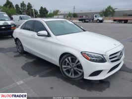 Mercedes 300 2019 2