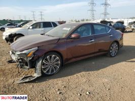 Nissan Altima - zobacz ofertę