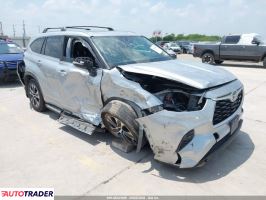 Toyota Highlander - zobacz ofertę