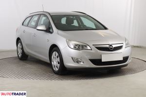 Opel Astra 2012 1.6 113 KM