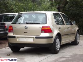 Volkswagen Golf 2003 1.6 105 KM