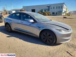 Tesla Model 3 2024