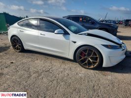 Tesla Model 3 2025