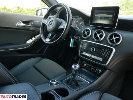 Mercedes A-klasa 2017 1.6 122 KM