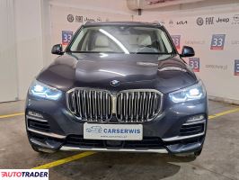 BMW X5 2019 3.0 265 KM