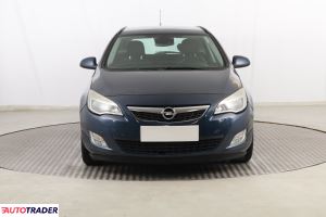 Opel Astra 2011 1.2 93 KM