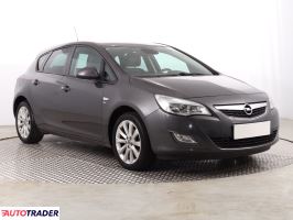 Opel Astra 2012 1.4 138 KM