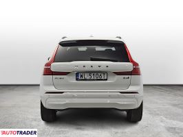 Volvo XC60 2022 2.0 197 KM