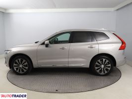 Volvo XC60 2022 2.0 194 KM