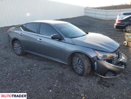 Nissan Altima 2025 2