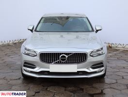 Volvo S90 2018 2.0 187 KM