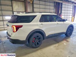 Ford Explorer 2021 3