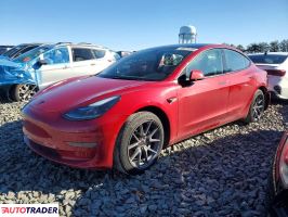 Tesla Model 3 - zobacz ofertę