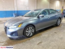 Nissan Altima - zobacz ofertę