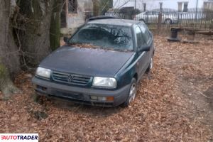 Volkswagen Vento 1996 1.9 90 KM