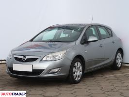 Opel Astra 2012 1.4 138 KM
