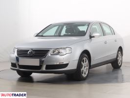 Volkswagen Passat 2005 1.6 113 KM