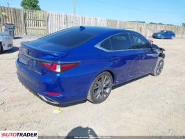 Lexus ES 2021 3