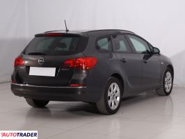 Opel Astra 2015 1.6 108 KM
