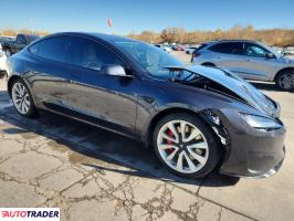 Tesla Model 3 2024