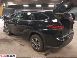 Toyota Highlander 2022 3