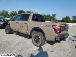 Nissan Titan 2021 5