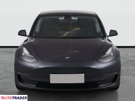 Tesla Model 3 2021 434 KM