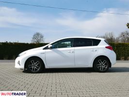 Toyota Auris 2014 1.8 136 KM