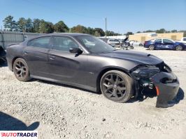 Dodge Charger 2019 5