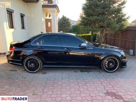 Mercedes C-klasa 2009 6.2 487 KM