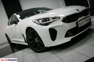 Kia Stinger 2017 2.0 252 KM Kia Stinger 2017 2.0 252 KM
