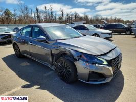 Nissan Altima 2025 2