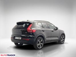 Volvo XC40 2022 2.0 163 KM