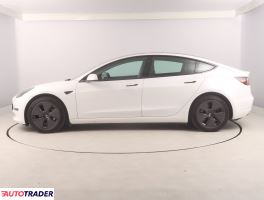 Tesla Model 3 2023 490 KM