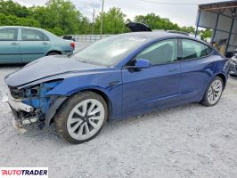 Tesla Model 3 2022