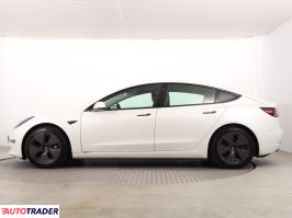 Tesla Model 3 2021 490 KM