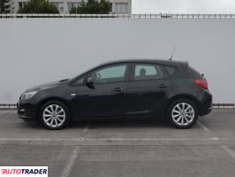 Opel Astra 2013 1.4 138 KM