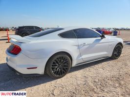 Ford Mustang 2022 5