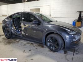 Tesla Model Y 2024 Tesla Model Y 2024