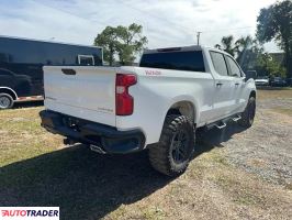 Chevrolet Silverado 2022 3