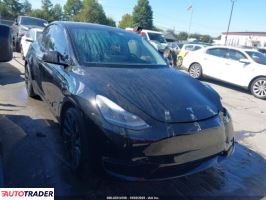 Tesla Model Y - zobacz ofertę